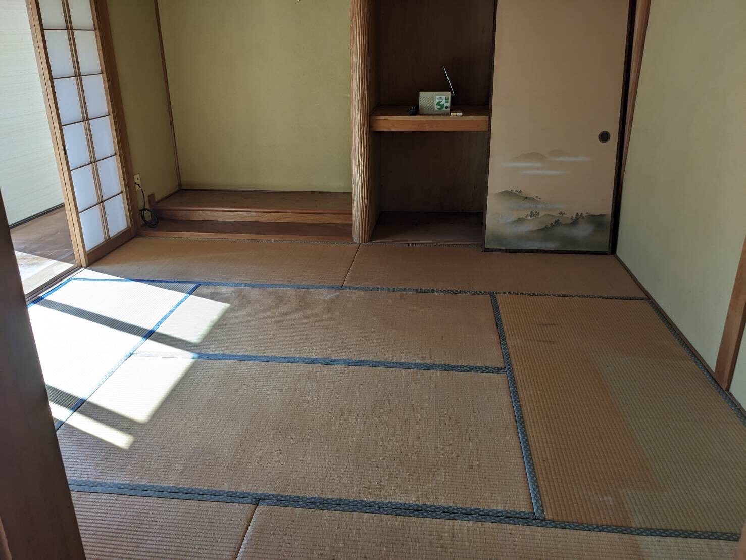 家財整理後に片付いた和室